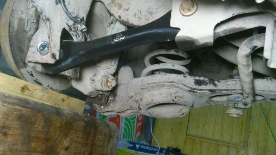 сайлентблоки задней балки рено лагуна 2. лифт кузова ховер н3. задние сайлентблоки рено лагуна 2. сайлентблок задней балки рено лагуна 1. замена задних сайлентблоков лагуна 2.