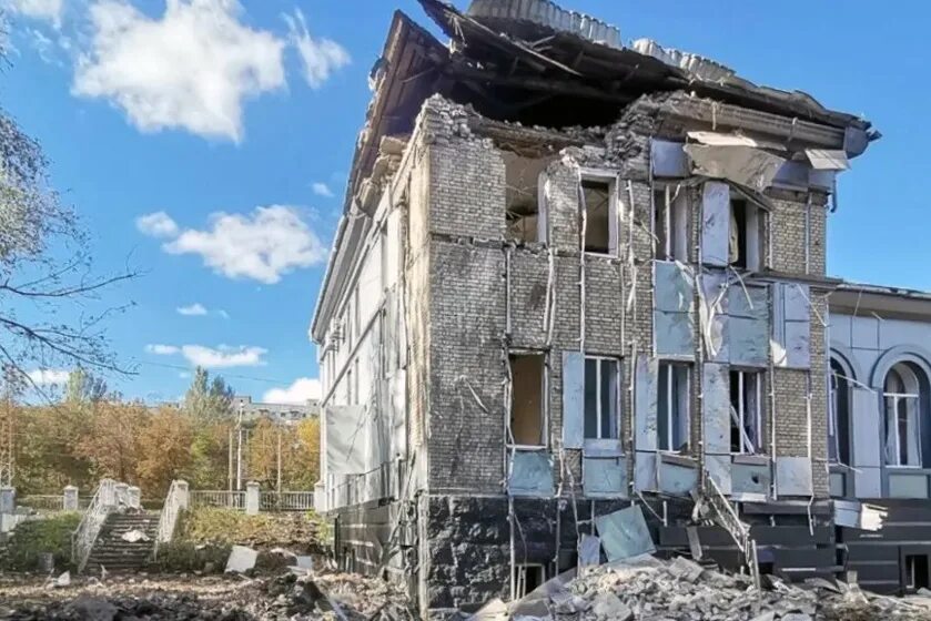 забахмутка бахмут. бахмут коттеджи. дом в городе. бахмут коттеджи. дома бахмут.