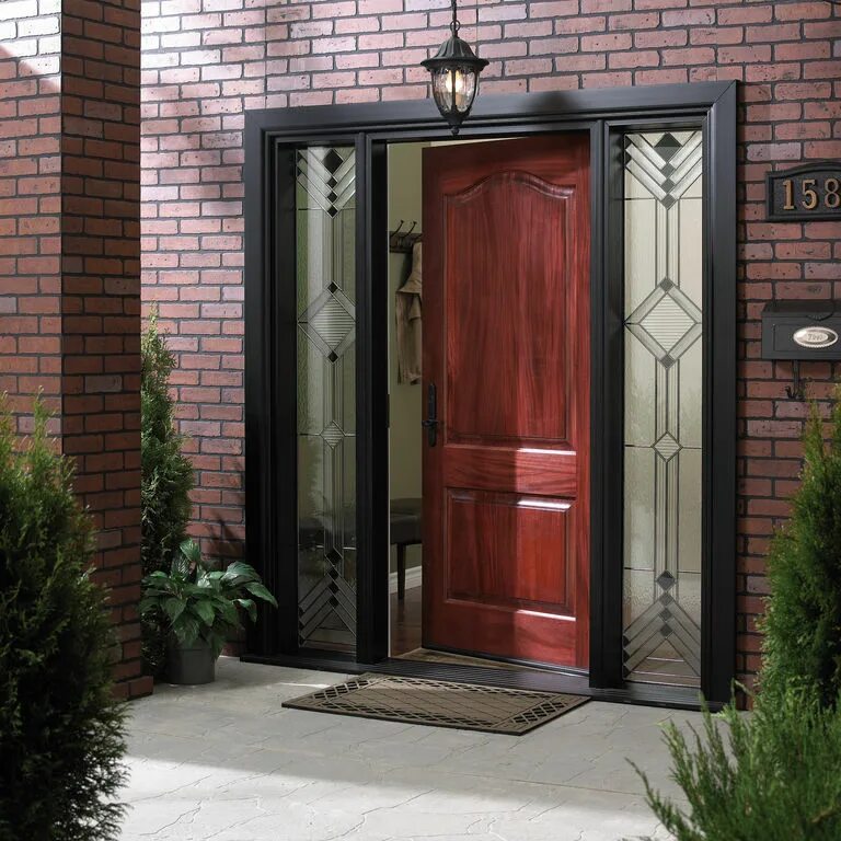 Какие двери железные лучшие. Входная дверь. Входная дверь в дом. Входные наружные двери. Дверь уличная.