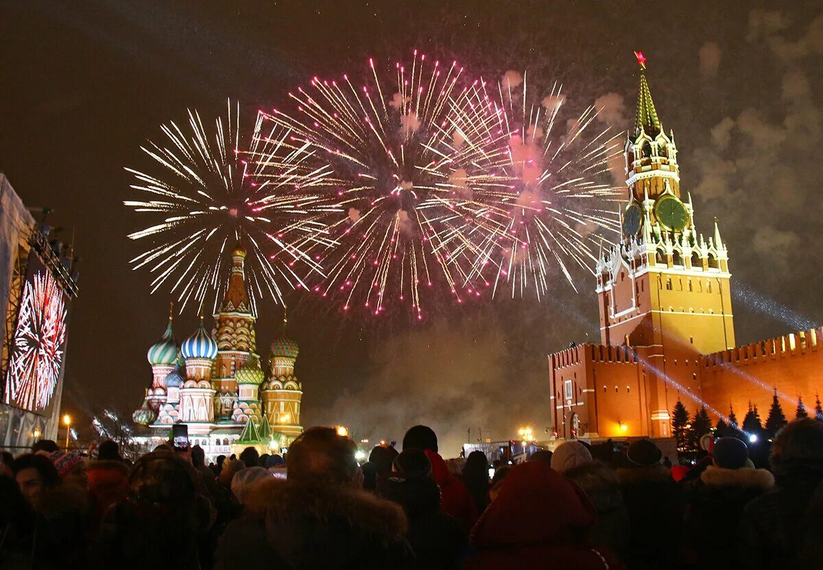 Новый год 31 июля. 31 июля народный календарь. Новый год 31 июля. 31 июля картинки. 31 декабря новый год.