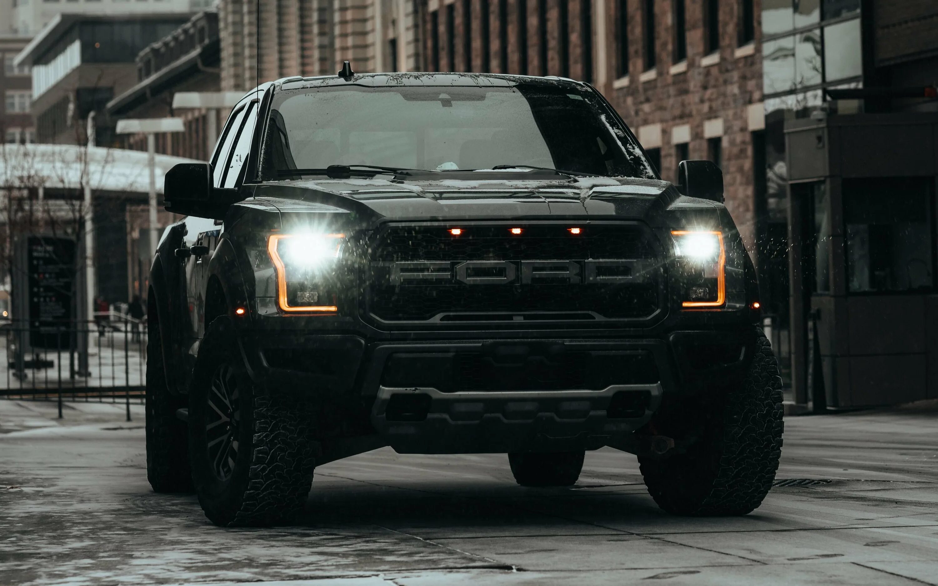 Песня черный джип. Ford Raptor черный. Ford Raptor 2022 черный. Ford f150 Raptor 2020 Black.