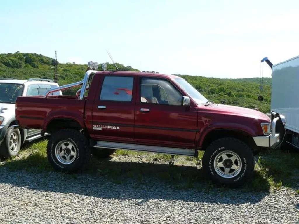 Дром продажа пикапов. Toyota Hilux Pickup 2002. Toyota Hilux 1997 пикап. Тойота Хайлюкс 1997. Toyota Hilux 1997 по 2006.