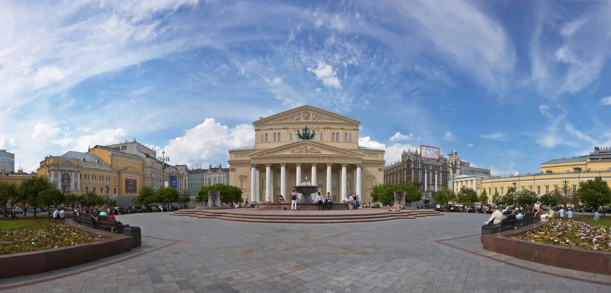 Большая площадь в москве