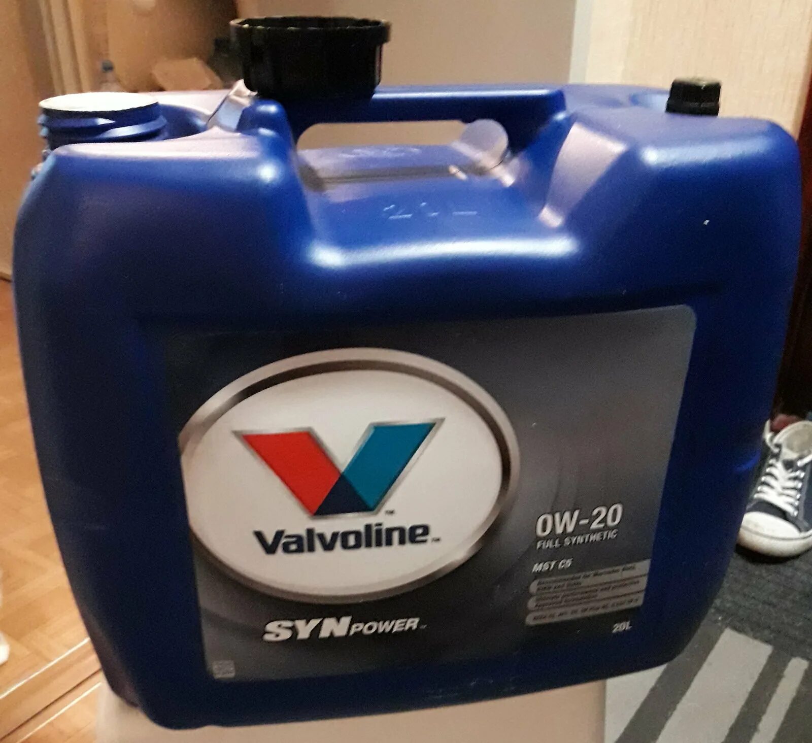 5 литровая канистра масла. Канистра Valvoline 5w20. Valvoline MST c5. Valvoline 0w20 xl5. Valvoline 5w 40 20 литров.