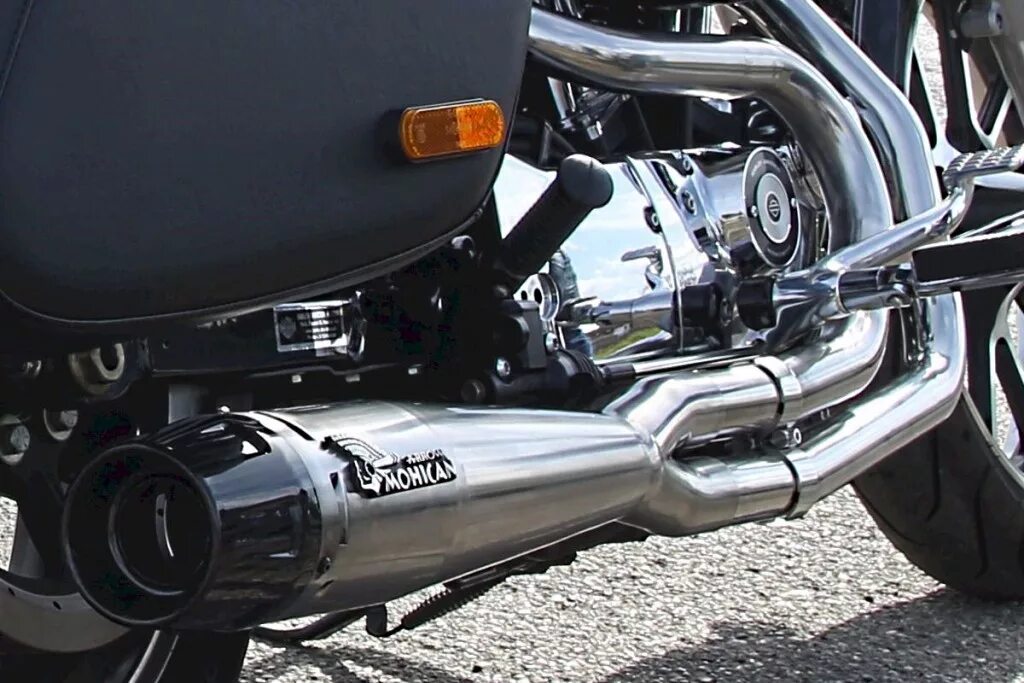 Exhaust for harley davidson sportster s. Харлей фантом. Глушитель vance hines harley davidson. Задняя подвеска harley davidson. Кастомный глушак на харлей.