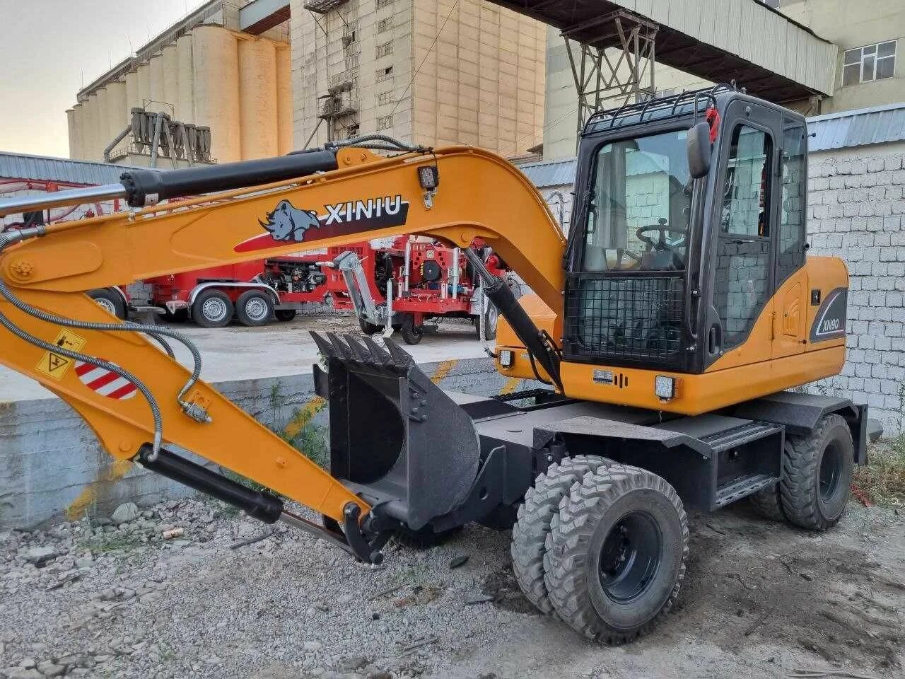 Экскаваторы 0 5 м3. Robster xn90-a. САМС русумли авто. Exkavator Robster xn 90 a Sena. Jy-230 ELB rusumli ekskavatorning klapan prujinasi.