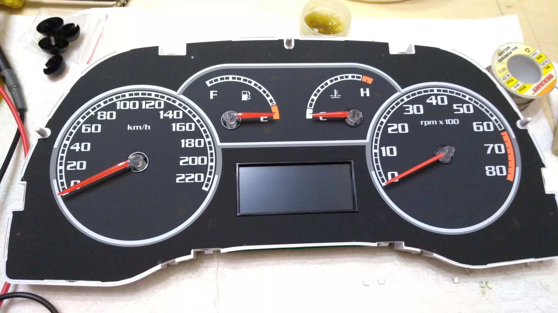 Белая led подсветка панели приборов Fiat Albea - FIAT Albea, 1,4 л, 2008 года тю