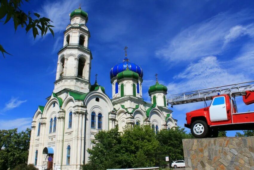 собор рождества христова в кыштыме, кыштым. церковь в кыштыме. христорождественский храм кыштым. храм рождества христова кыштым. храмы кыштыма челябинской области.