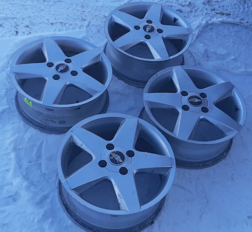 Шевроле диск авито. Диски chevrolet lacetti r15 оригинал. Шевроле диск авито. Chevrolet epica диски литые r16. Литой диск колеса на шевроле лачетти.