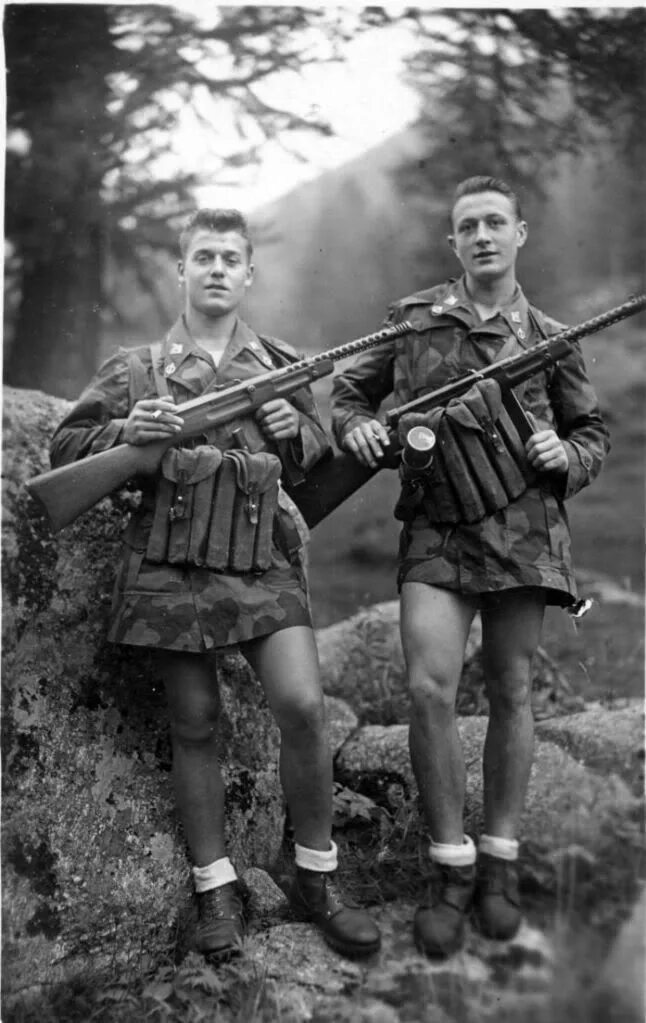 Форма итальянской армии второй мировой войны. Итальянский офицер. Итальянские солдаты вмв. Военные картинки. Italian ww2.