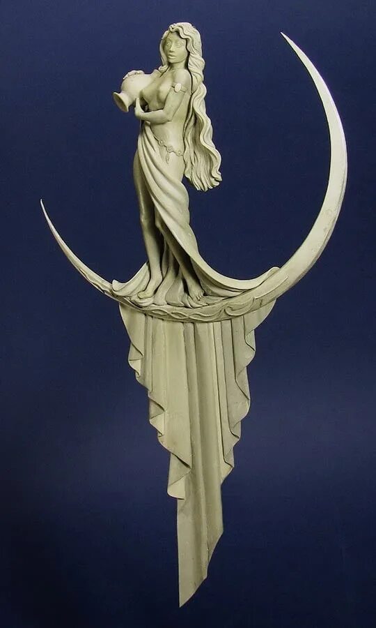 Нюкта древнегреческие Богини. Нюкта богиня статуя. Богиня луны 5 букв