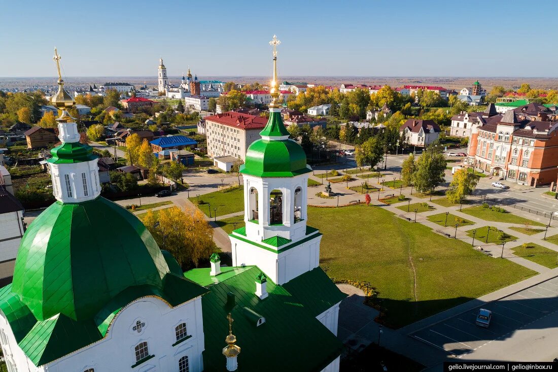 Якутск тобольск. Тобольск столица Сибири. Город Тобольск Тюменская область. Петропавловская Церковь Тобольск. Тобольск бывшая столица Сибири.