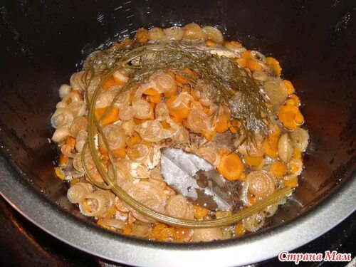 Я готовлю в мультиварке на кухне. Консервы из карася в томатном соусе. Вкусные блюда в скороварке рецепты с фото. Рыба приготовленная в скороварке. Консервы из карася в томатном соусе.