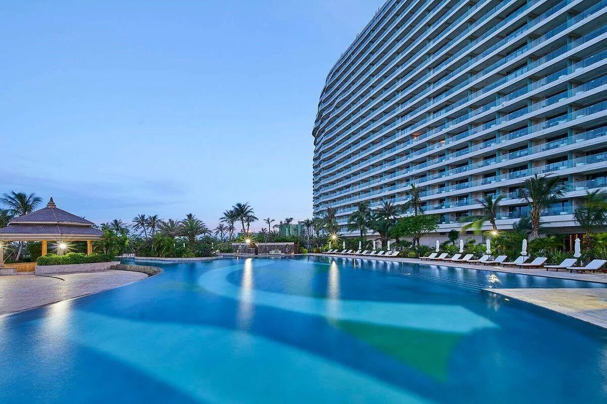 Санья боао. Pullman ocean view sanya bay resort spa 5. Wyndham sanya bay 5. Sanya bay санья. Bay китай.