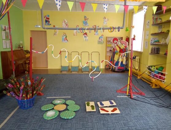 Спортивный инвентарь для детей в детском саду. Спортивный инвентарь для детского сада. Спортивное оборудование для детского сада. Нетрадиционный спортивный инвентарь для детского сада. Нетрадиционное физкультурное оборудование в детском саду.