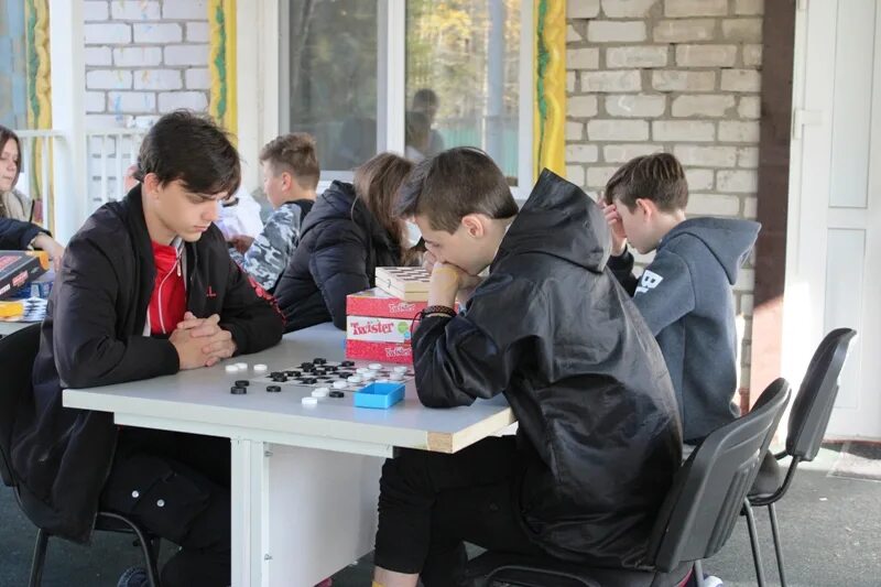 Работа для подростков пермь. Профориентационные уроки будущего. Работа для подростков пермь. Работа для подростков пермь. Школьники подростки.