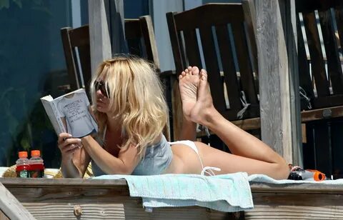 Pamela Anderson's Feet, Toes And Soles.