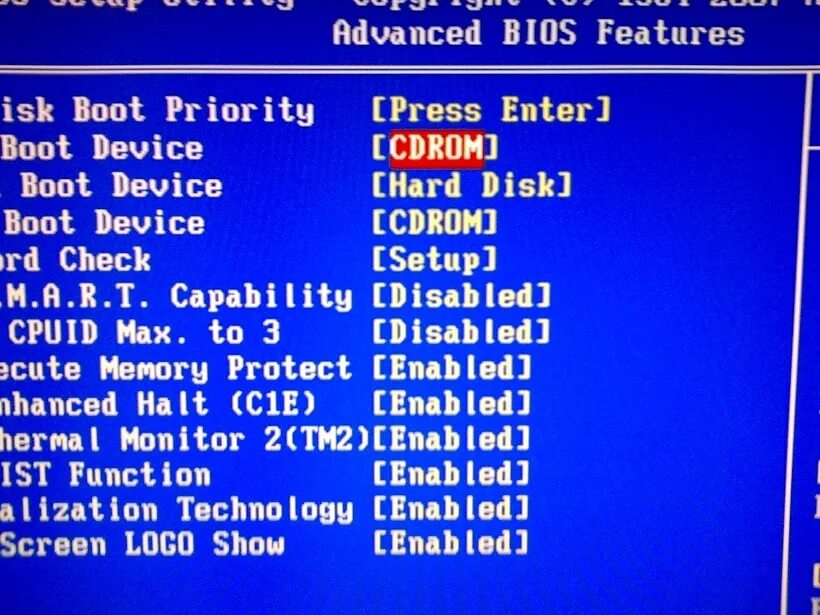 Биос что нажимать. Что такое BIOS компьютера. BIOS/Advanced компьютера.