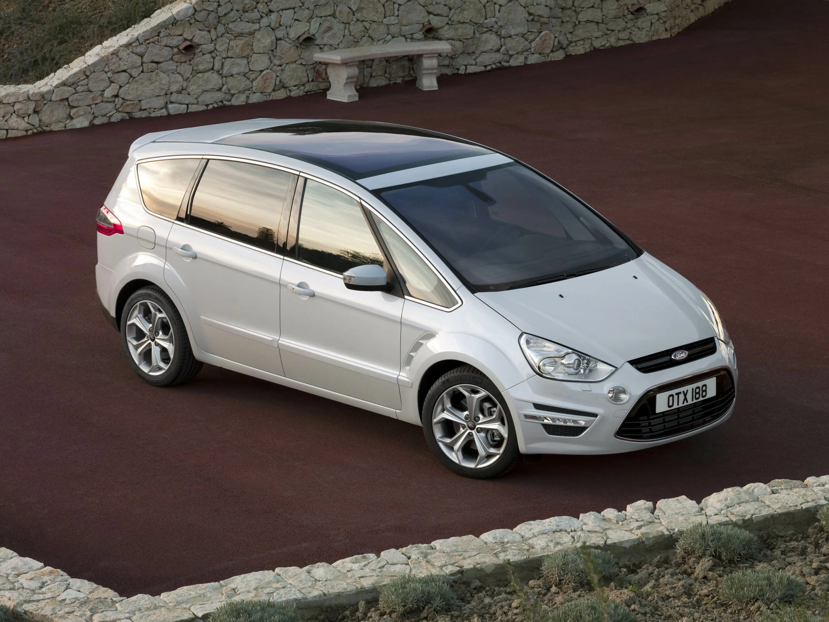 Купить ц макс. Ford s Max. Ford s Max 2010. Ford s-Max 2011. Ford-s-Max-Ford-Galaxy..