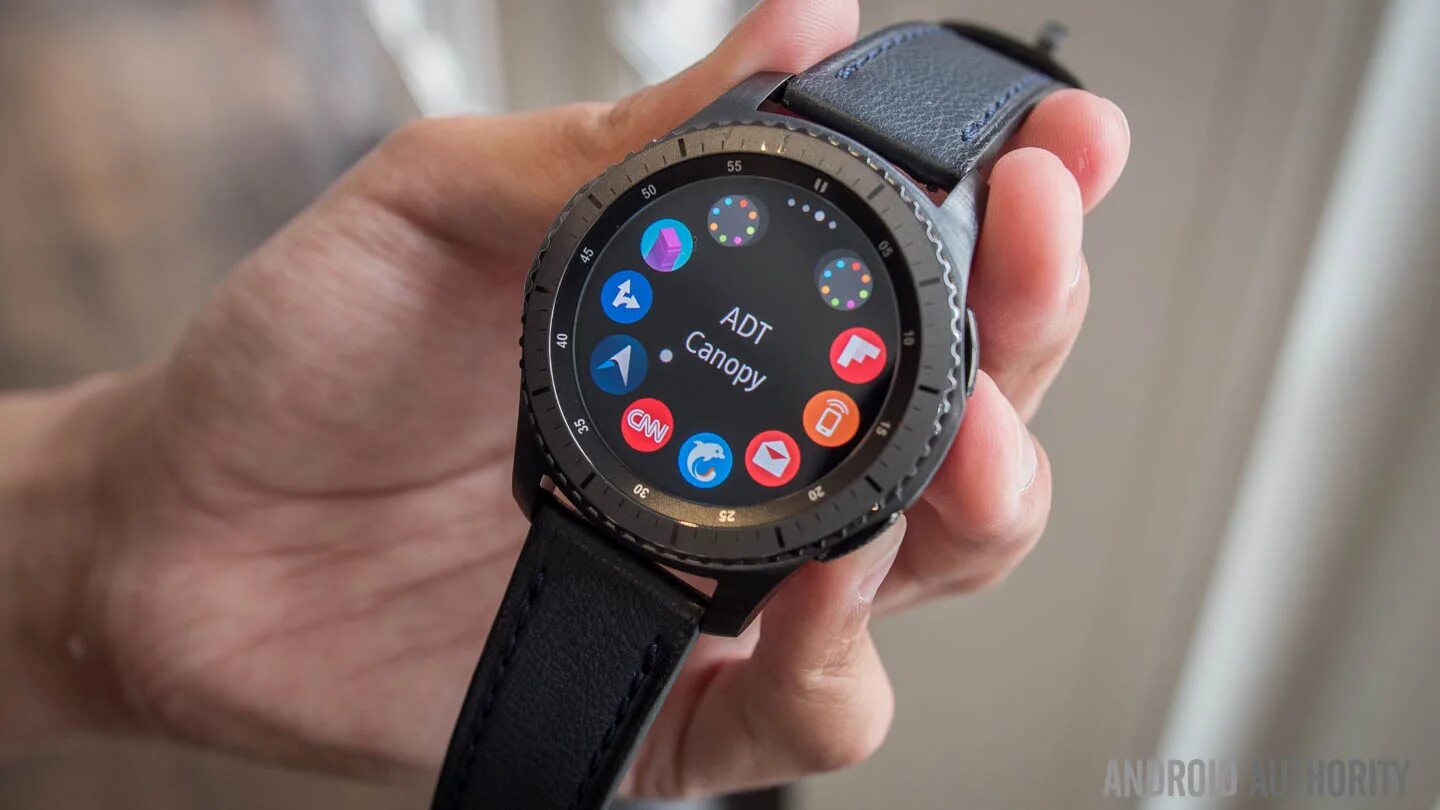 Samsung gear s3 приложения. Samsung gear s3 frontier. gear watch. samsung watch ios. корпус для samsung watch 4 аксессуары.