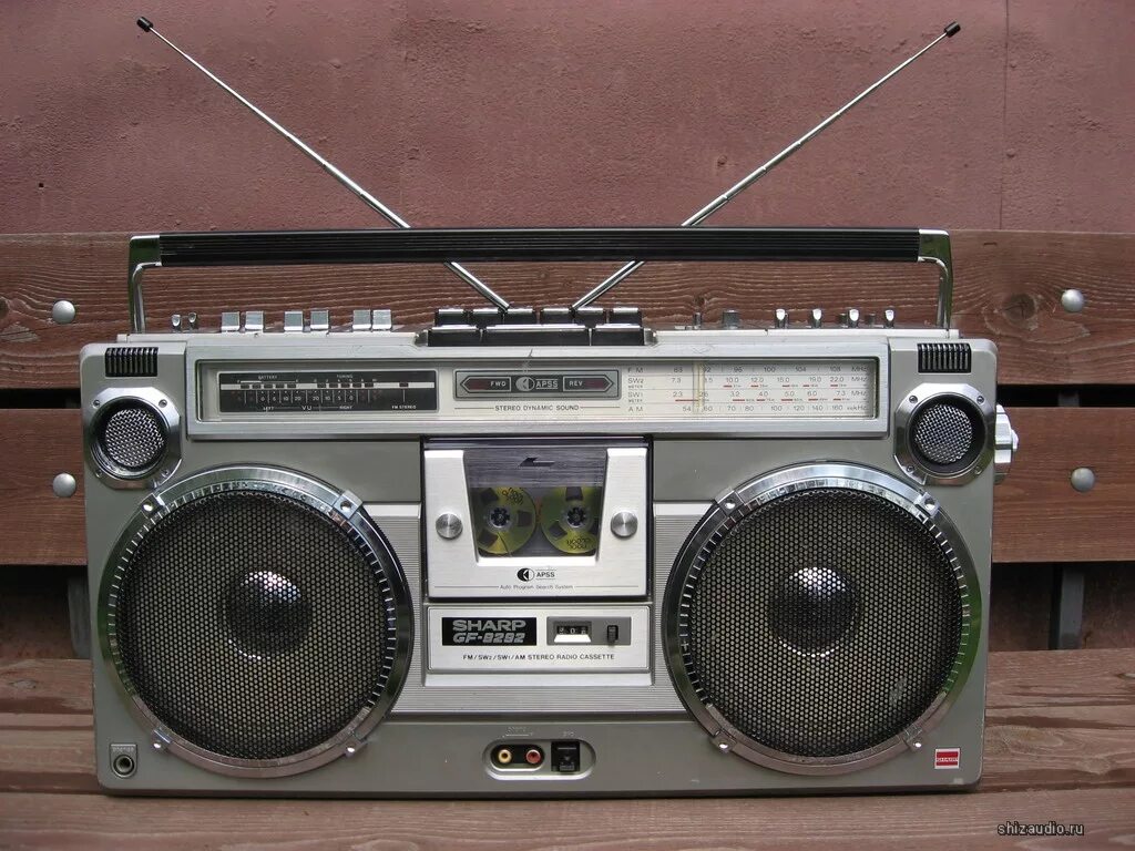 Японские магнитофоны кассетные 80-х. Sharp gf 700. Шарп двухкассетный 1986. Двухкассетный магнитофон sharp. Шарп 700 двухкассетный.
