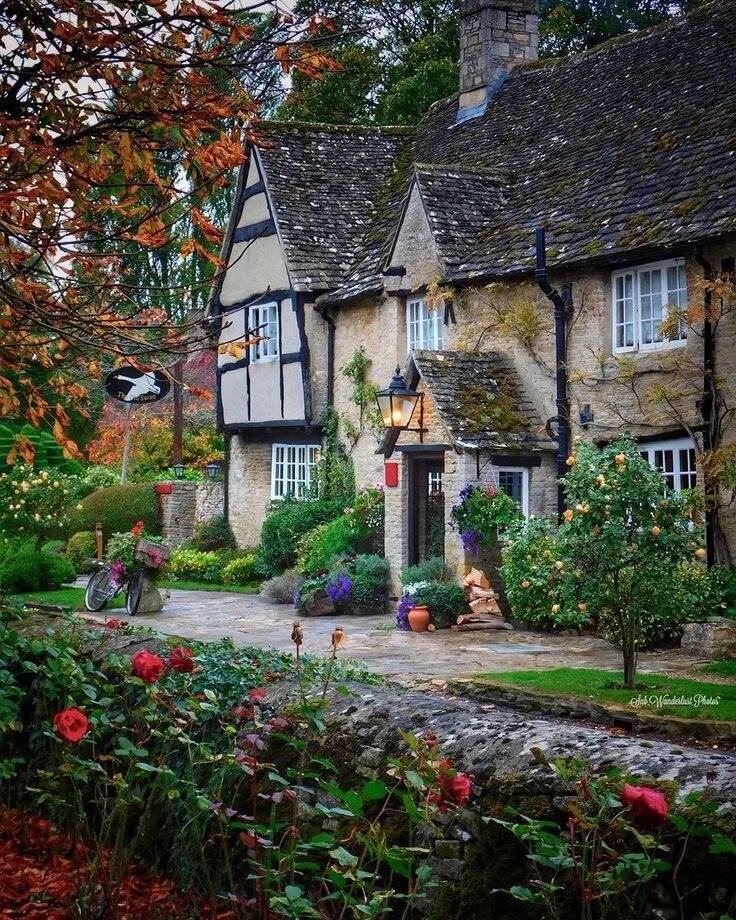 Villages england. Cotswolds, Великобритания. Котсволдс Англия деревня. Юг Англии Котсуолдс. Котсуолд Хилс Англия.