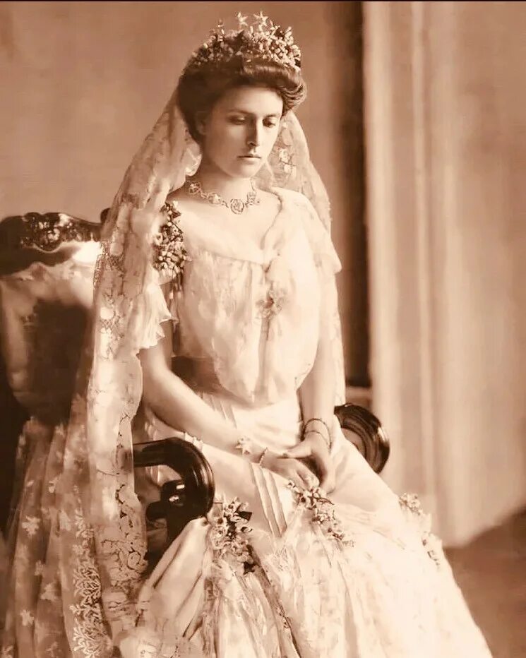 Фрейлина ее высочества