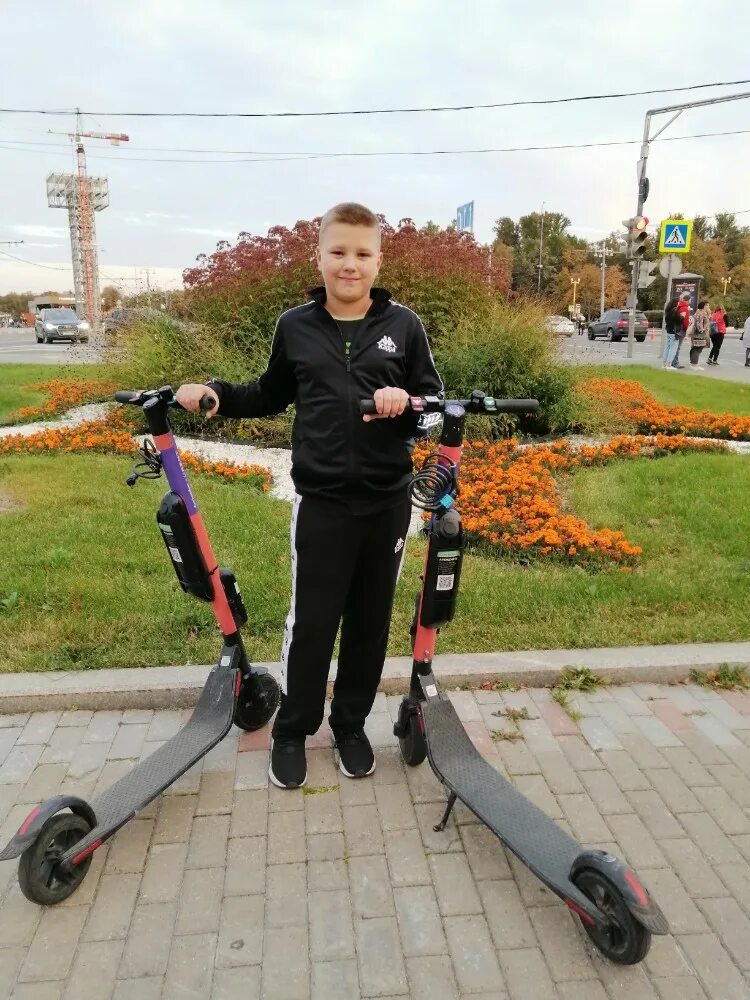 Парк самокат. Парковый самокат. Военный самокат. Самокат для парка.