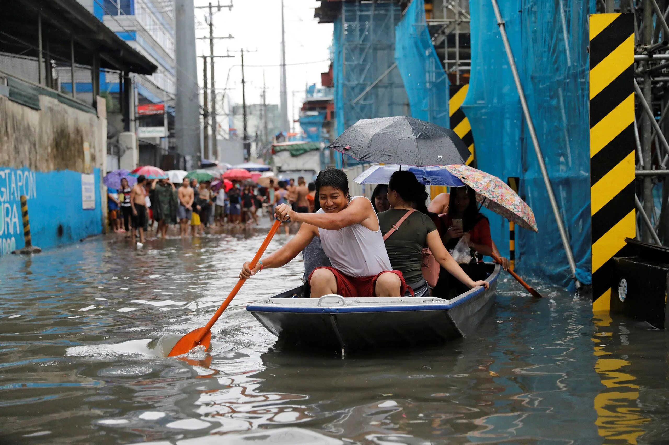 Бангкок осадки. Филиппины дождь. Филиппины климат дождь. Период дождей на Филиппинах.