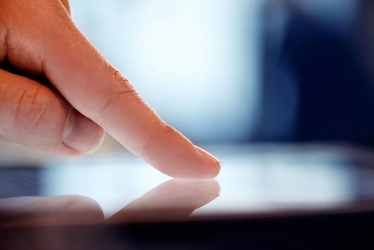 рука нажимает на кнопку. 10. коснуться экрана. прикосновение пальца к экрану. прикосновение пальца к экрану.