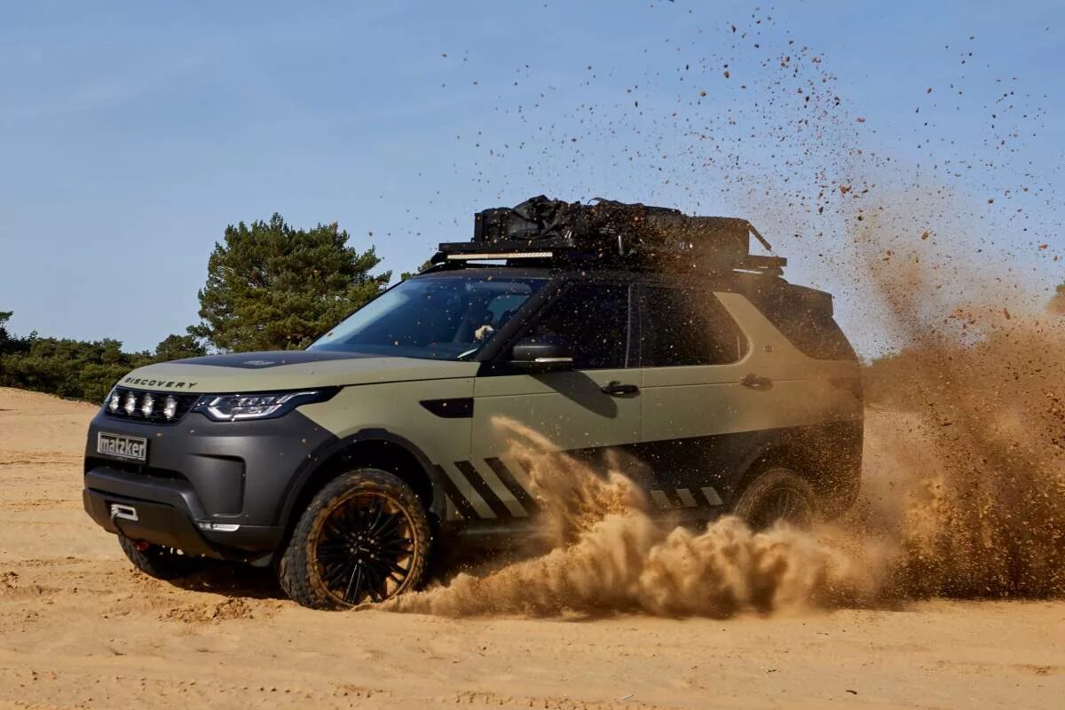 Отинг паладин купить в спб. Range Rover Evoque off Road 4x4. Land Rover Discovery 5 Offroad. Land Rover Discovery 5 off Road Tuning. Range Rover Evoque 2020 Offroad.