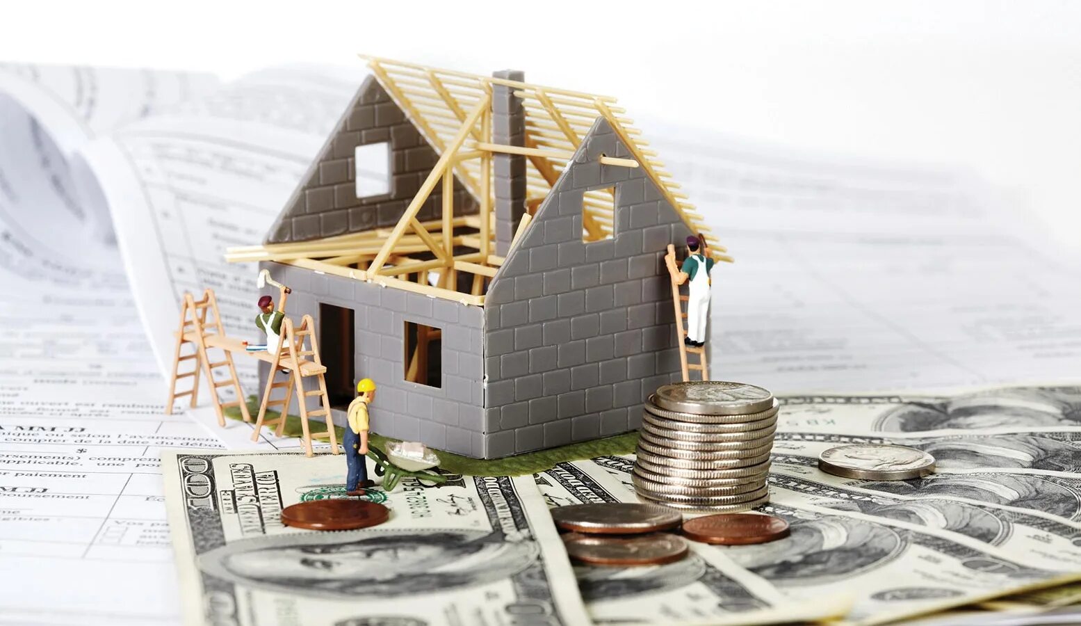 Кредит на ремонт квартиры. Каска деньги стройка. Инвестор в недвижимость. Вложить деньги в ремонт. Стройка деньги.