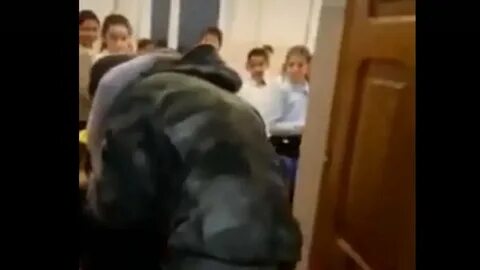Отец пришел в школу