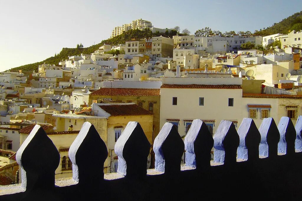 Фес город в марокко. Медина города марракеш, марокко. Марокко богатые районы. Какое время в марокко. Гуэльмин марокко.