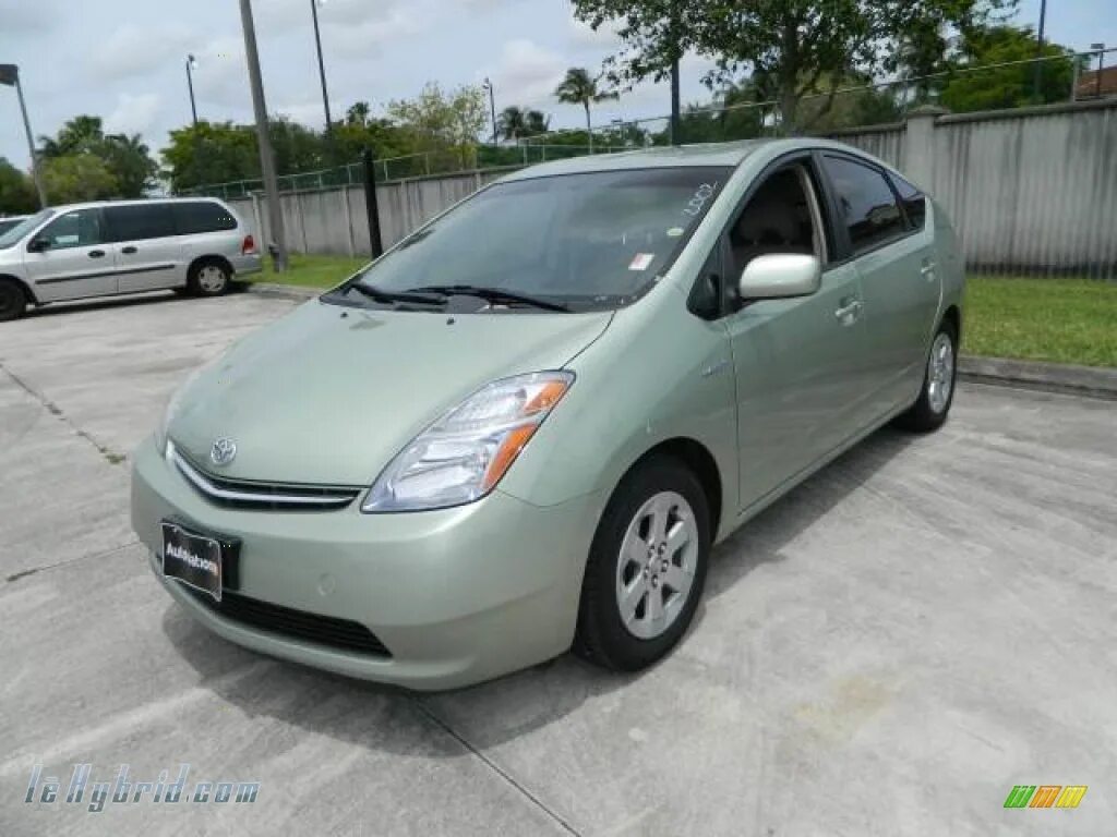 тойота гибрид 2008 года. Toyota prius 20. Toyota камри гибрид. тойота приус 2008. тойота приус 2008.