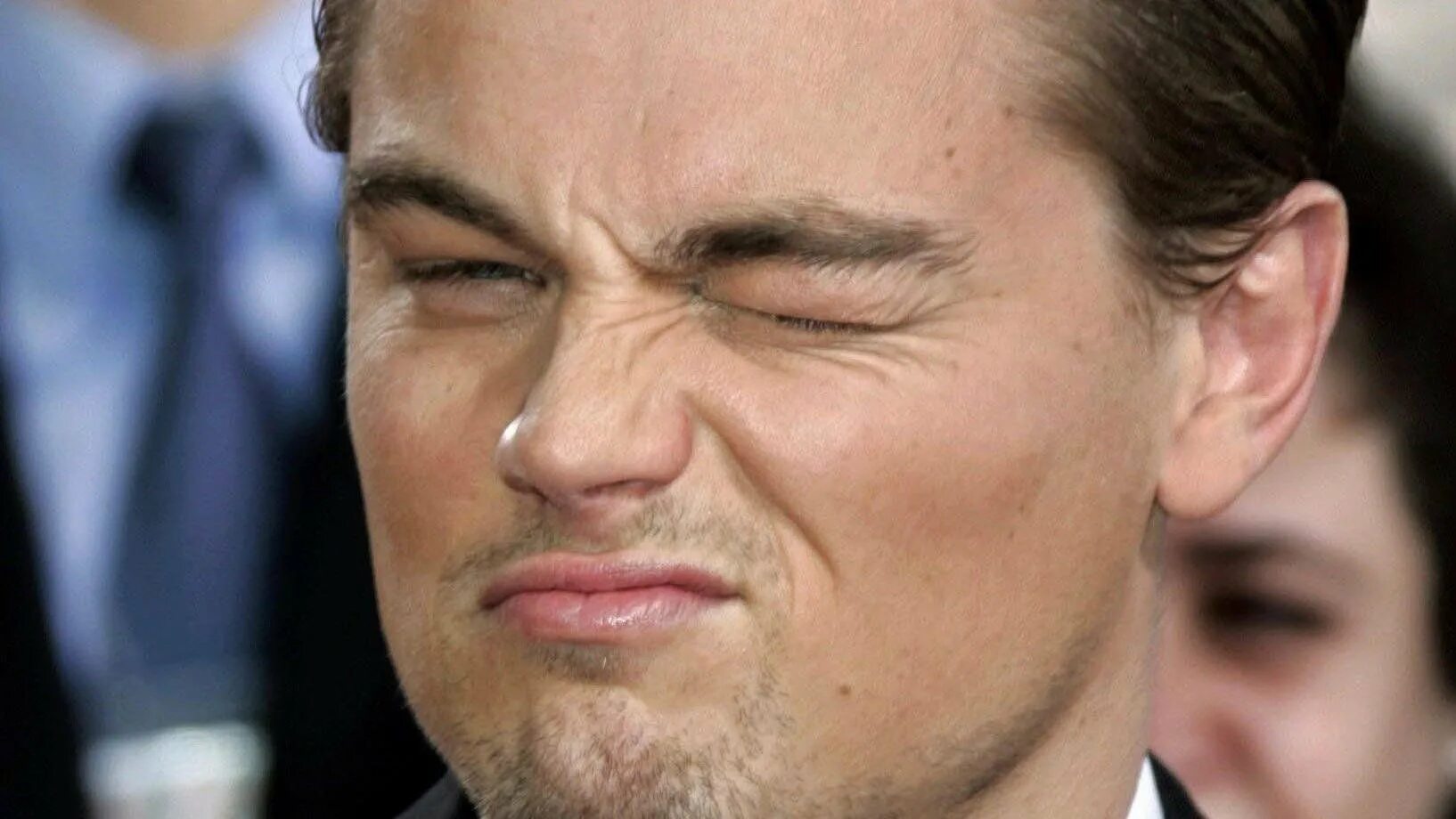 Leonardo dicaprio meme. Ди Каприо. Леонардо ди Каприо мемы. Леонардо ди Каприо подмигивает. Леонардо ди Каприо Мем.