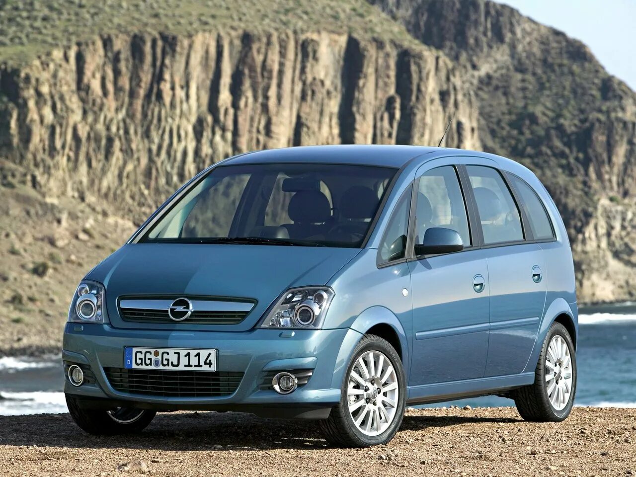 Опель 1.3 отзывы. Opel Meriva. Opel Meriva 2006. Opel Meriva 2005. Опель Мерива 2009.