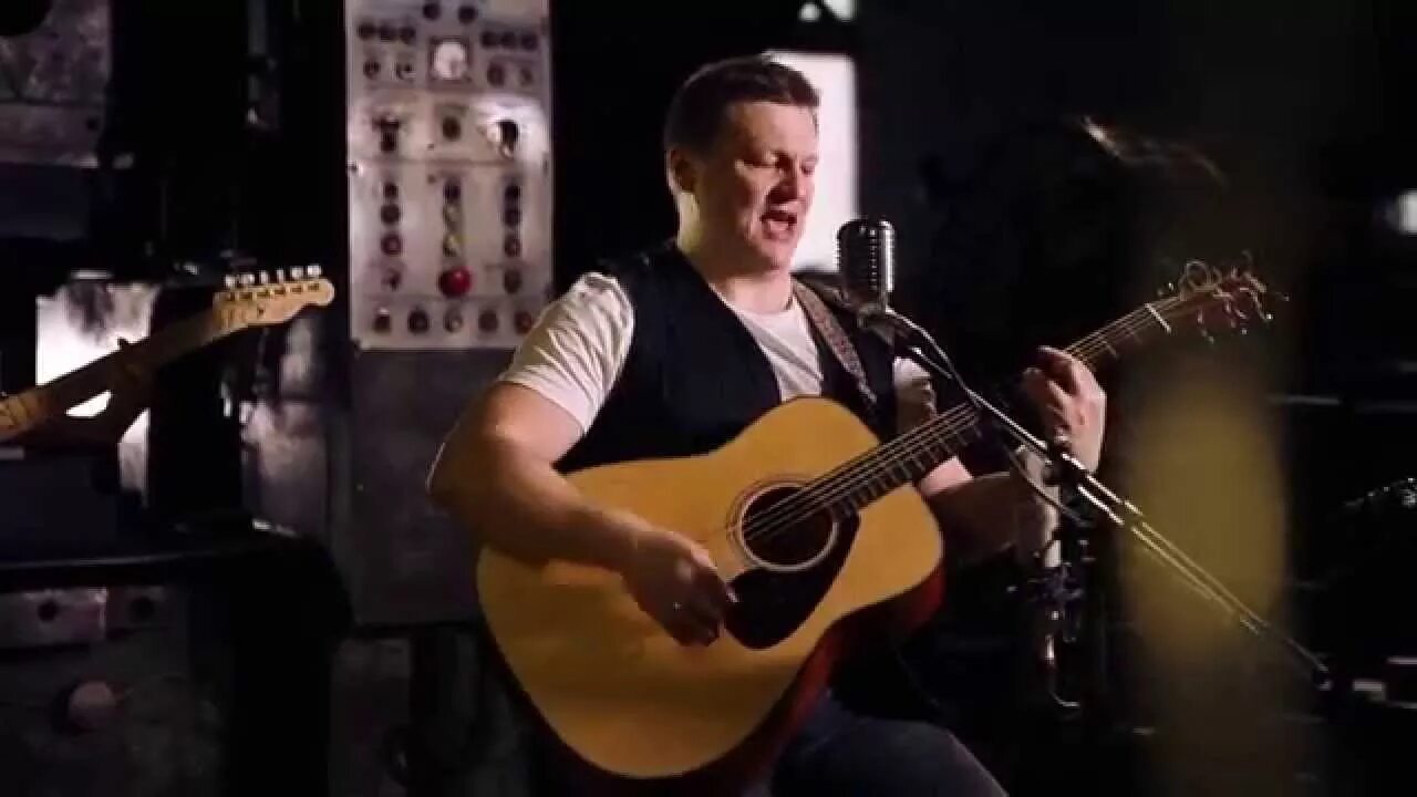 нужна песня видео