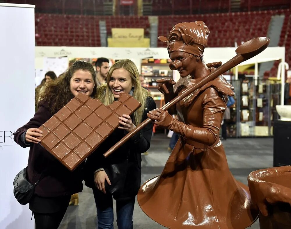 Еврошоколад – фестиваль шоколада в Перудже. Фестиваль шоколада Salon du chocolat. Фестиваль шоколада в Италии в Перудже. День шоколада.