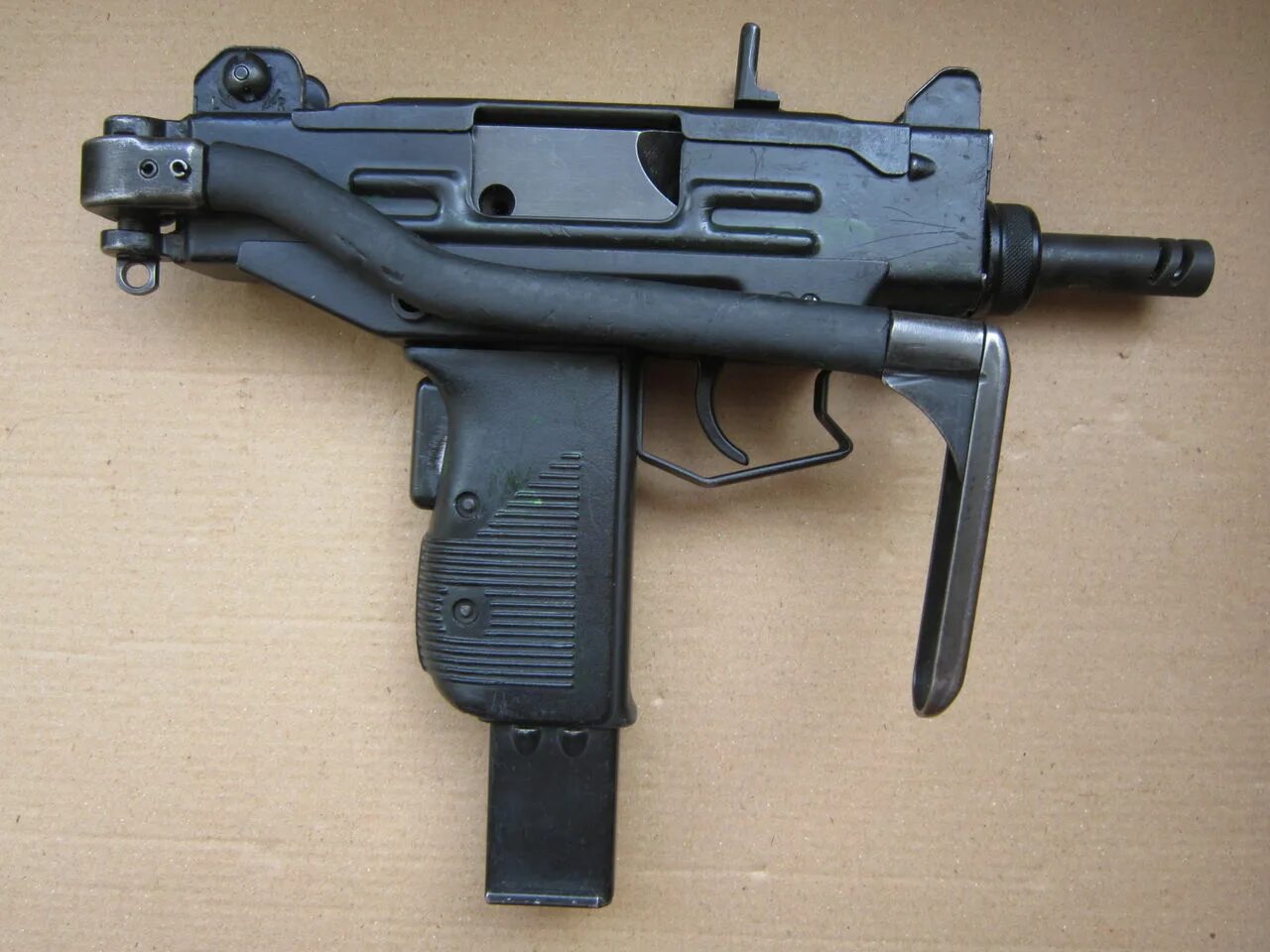 Микро узи. Mini Uzi 9х19.