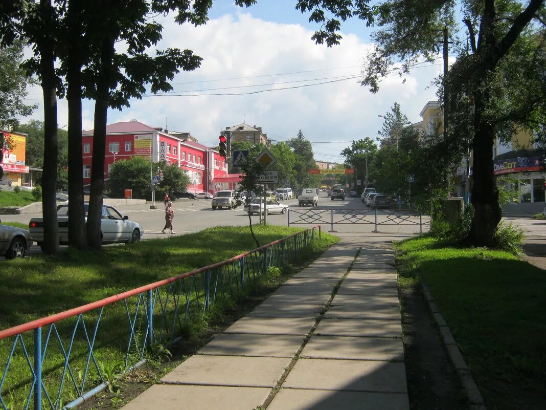 Улицы партизанска приморского края. Партизанск Приморский. Партизанск Приморский край парк. Городской парк Партизанск. Городской парк культуры Партизанск.