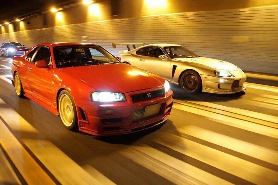 Супра и ниссан скайлайн. Тойота ниссан скайлайн. Nissan skyline gtr 1990. Тойота скайлайн 34. Nissan skyline r34 vs toyota chaser.