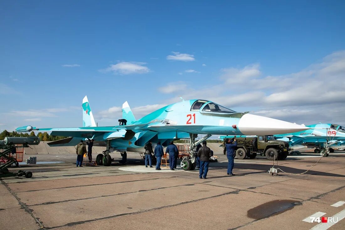 Шагол сгорел. Су-34 Шагол. Су 34 Шагол Челябинск. Шагол авиабаза. Военный аэродром Шагол.