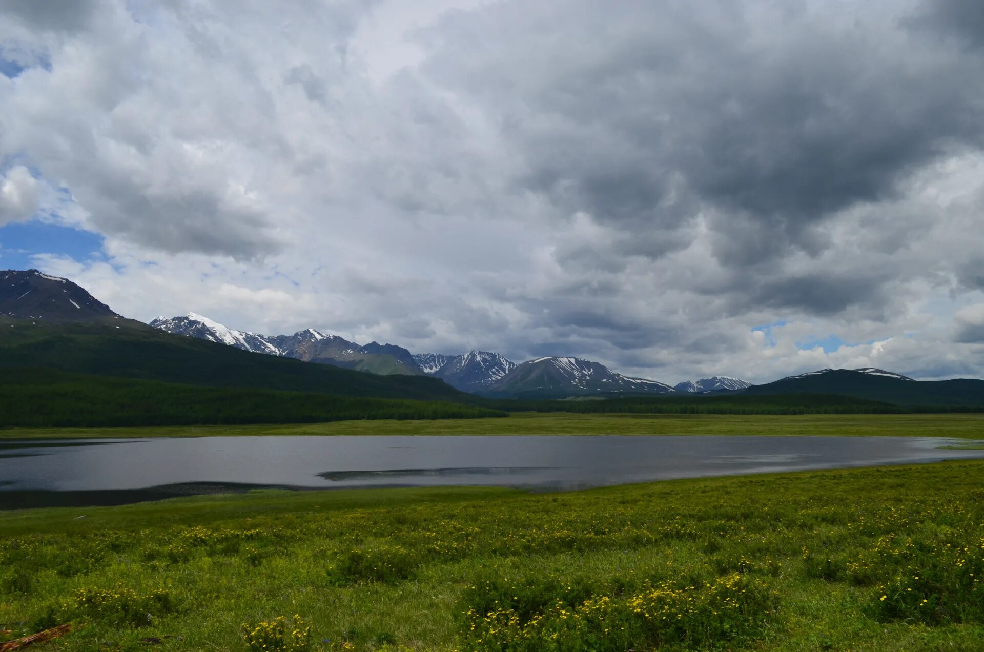 озеро караколь. каракол озеро. горно алтайск каракольские озера. ештыколь озеро на алтае. чаган-узун.