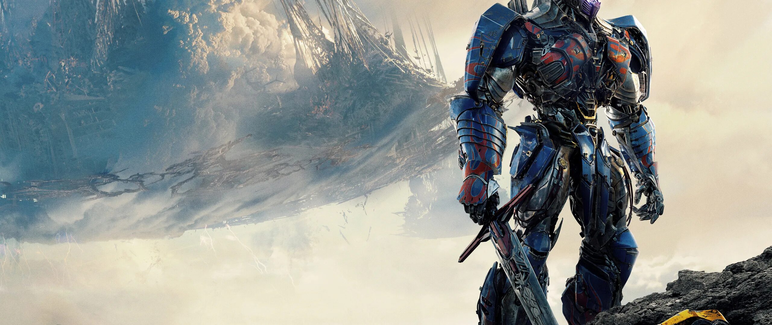 Трансформеры 2017. Трансформеры 5 последний рыцарь. Трансформеры: последний рыцарь фильм 2017. Трансформеры: последний рыцарь. Optimus prime vs bumblebee.