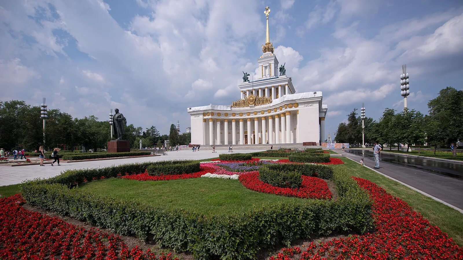 Центральный павильон ВДНХ. ВДНХ В Москве павильоны. Парк ВДНХ Москва. Главный павильон ВДНХ. Вднх бабушкинская