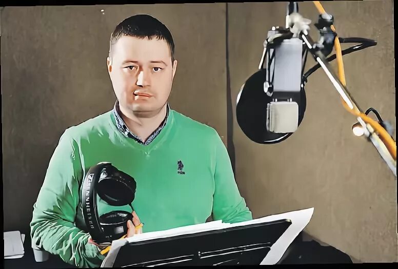 Актер озвучивающий султана сулеймана. Озвучивание султана сулеймана радика мухаметзянова. Озвучивает султана сулеймана. Кто озвучивал султана сулеймана в великолепном веке на русском. Озвучивает султана сулеймана.