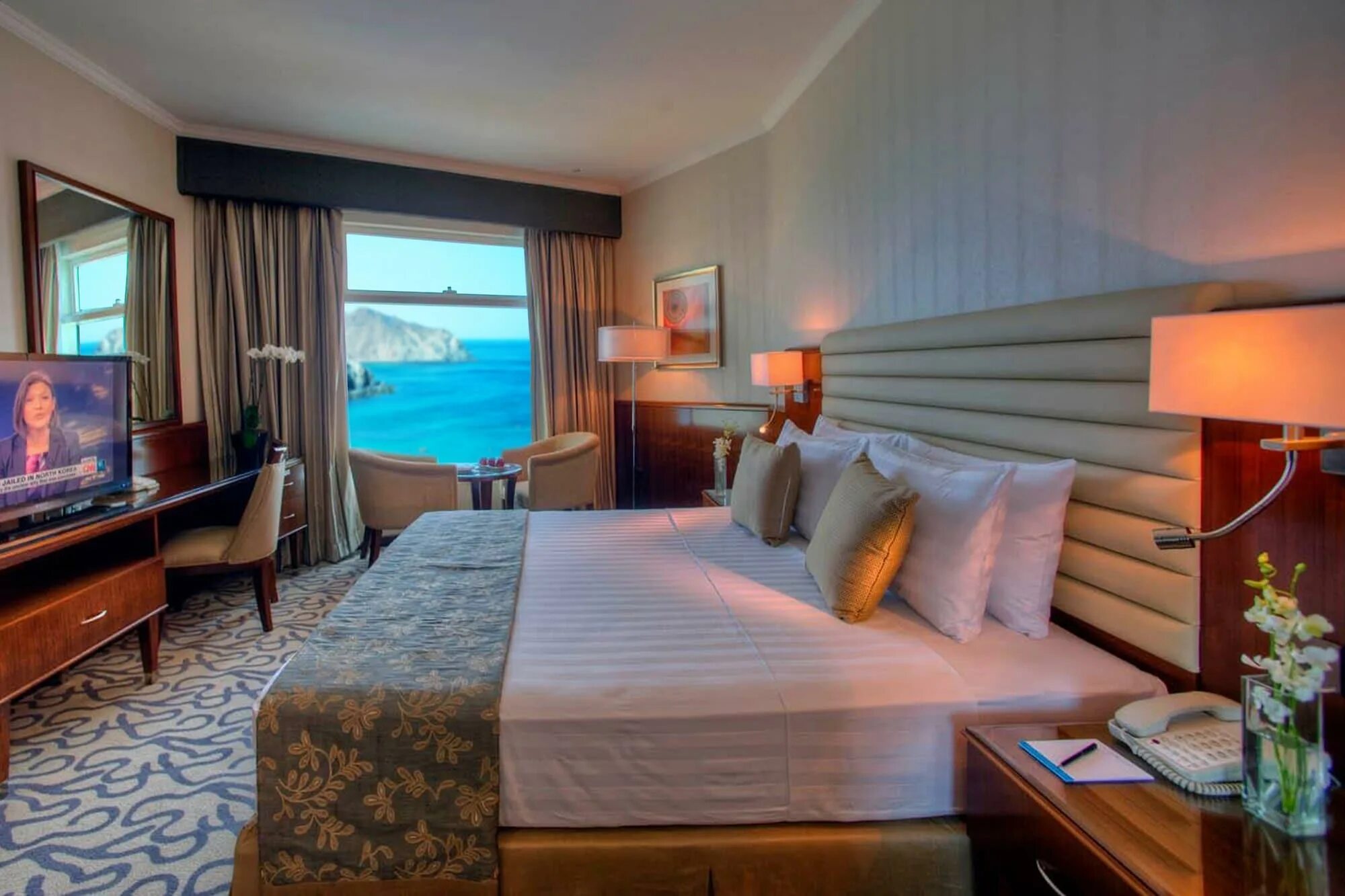 Oceanic khorfakkan resort spa оаэ. Океаник корфаккан фуджейра. отель океаник фуджейра. oceanic khorfakkan resort 4. арабские эмираты отель океаник.