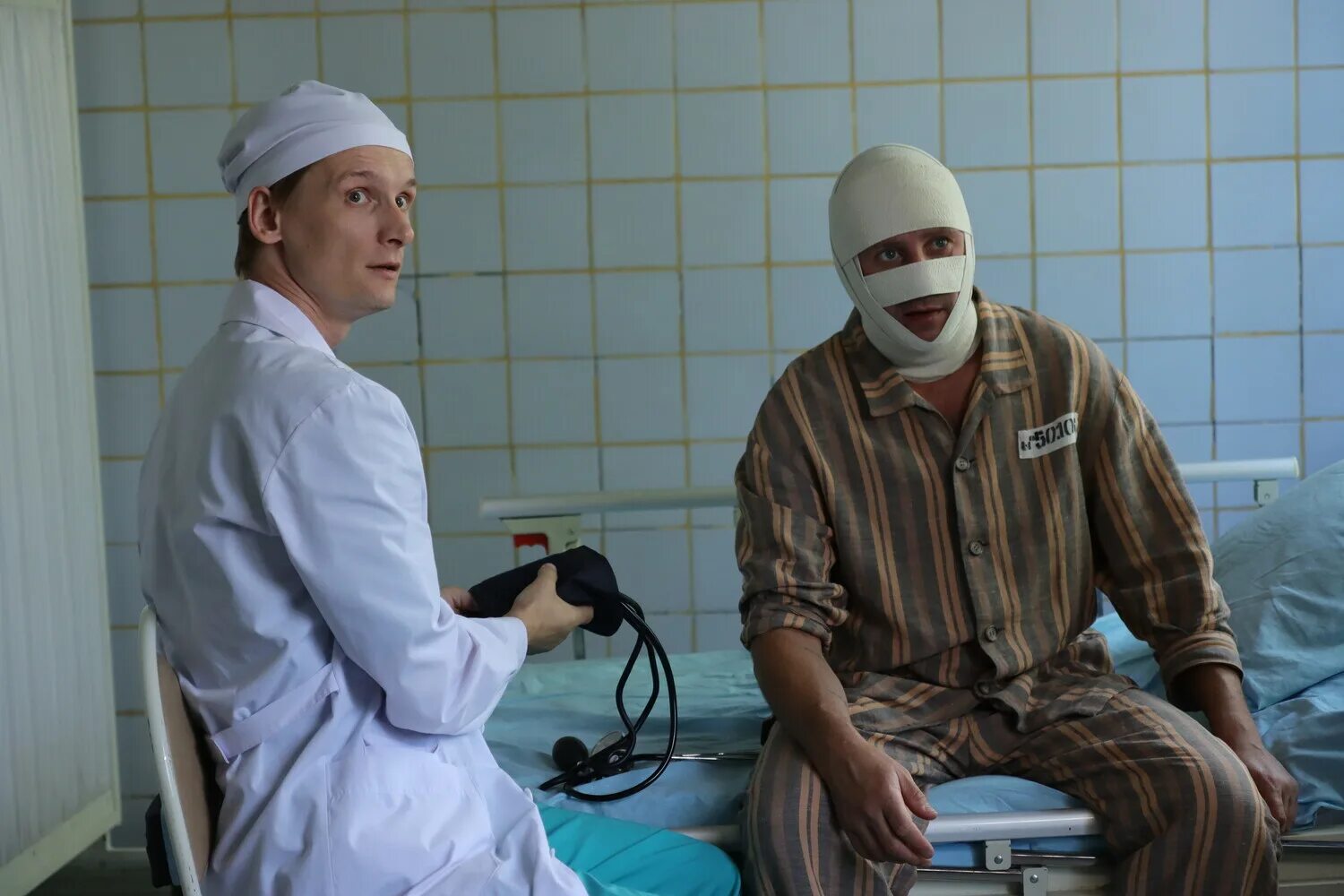 Под защитой решала. Под защитой сериал 2025. позавчера фильм. кадры из фильма рф под защитой. тёмные ветра (сериал 2025 – ...) фильм.