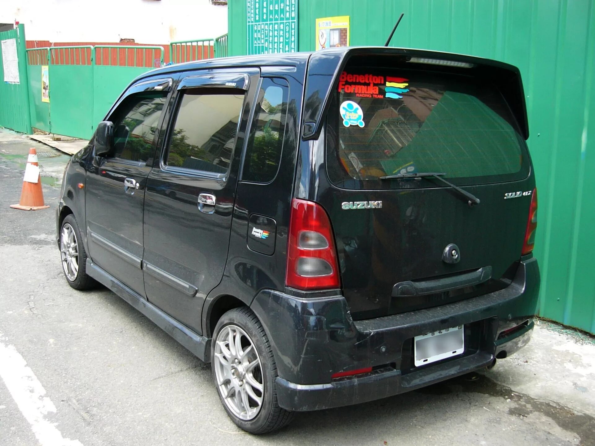 Сузуки солио поколения. Suzuki Wagon r Solio 1.3. Сузуки вагон р 2. Suzuki Wagon r Solio. Suzuki Wagon r Solio 2002.